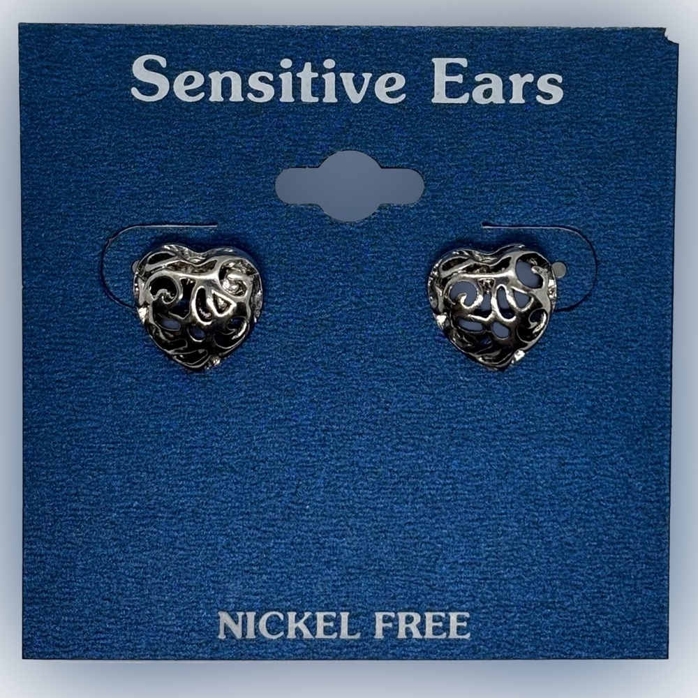 New Sensitive Ears Heart-Shaped Silver Earrings